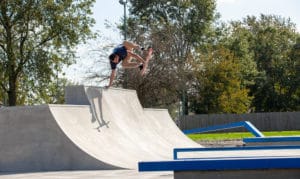 HighlandSkateparkSpohnRanchHandPlant_P2