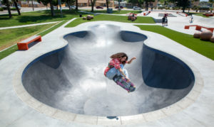 Ghost Bowl Lancaster Skatepark California Jane Reynolds Frontside Air Black Pool Coping