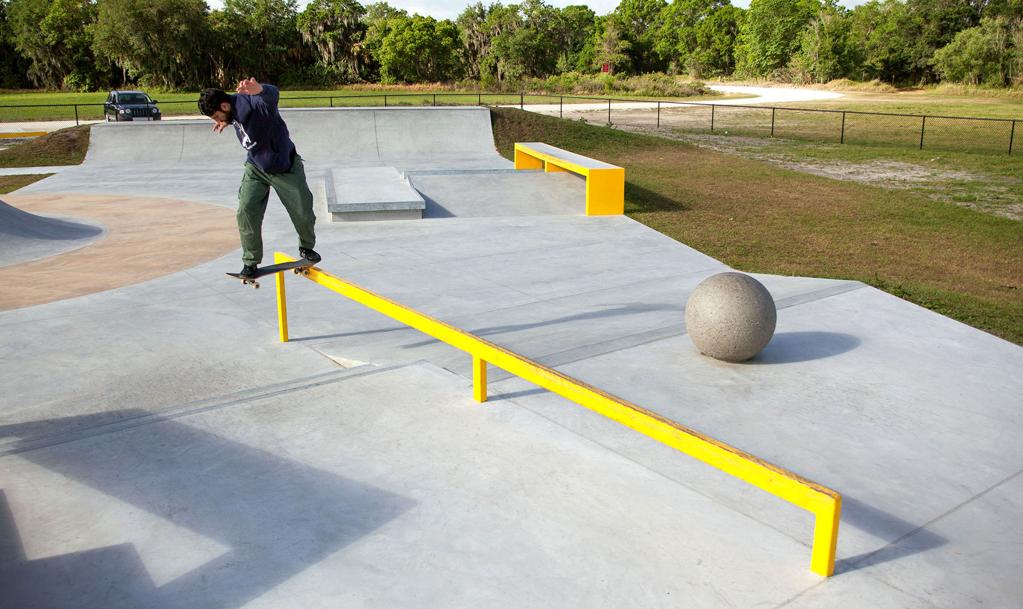 Backside Tailslide long flatbar at Mulberry Skatepark in Polk Florida