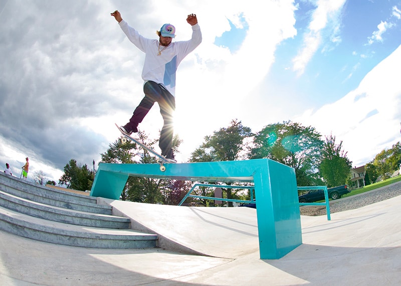 Spohn Ranch Medina Skatepark in NY showcases wonderful hubbas to crooks down