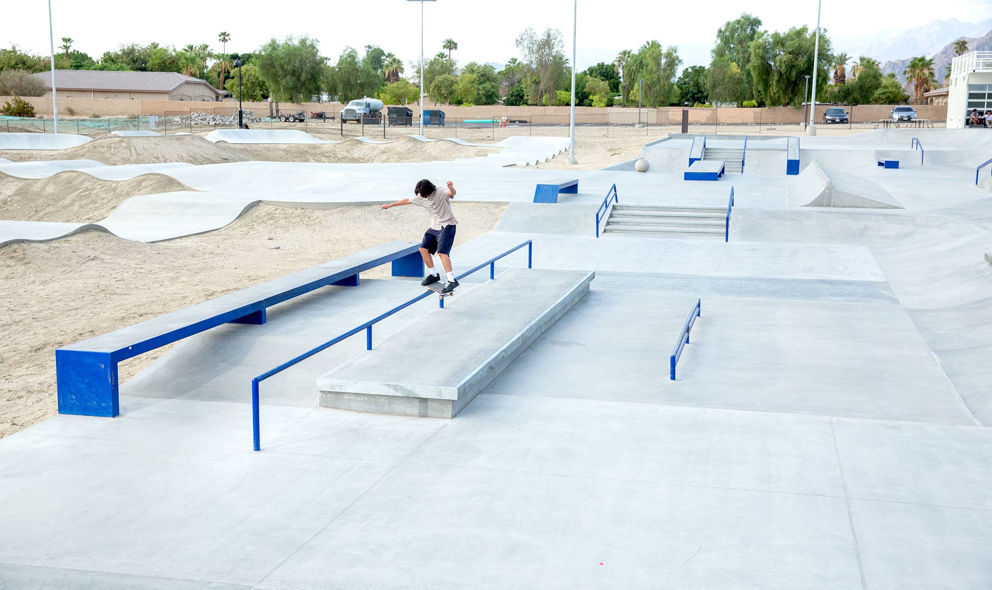 Super long flat bar with Manny pad at La Quinta, CA