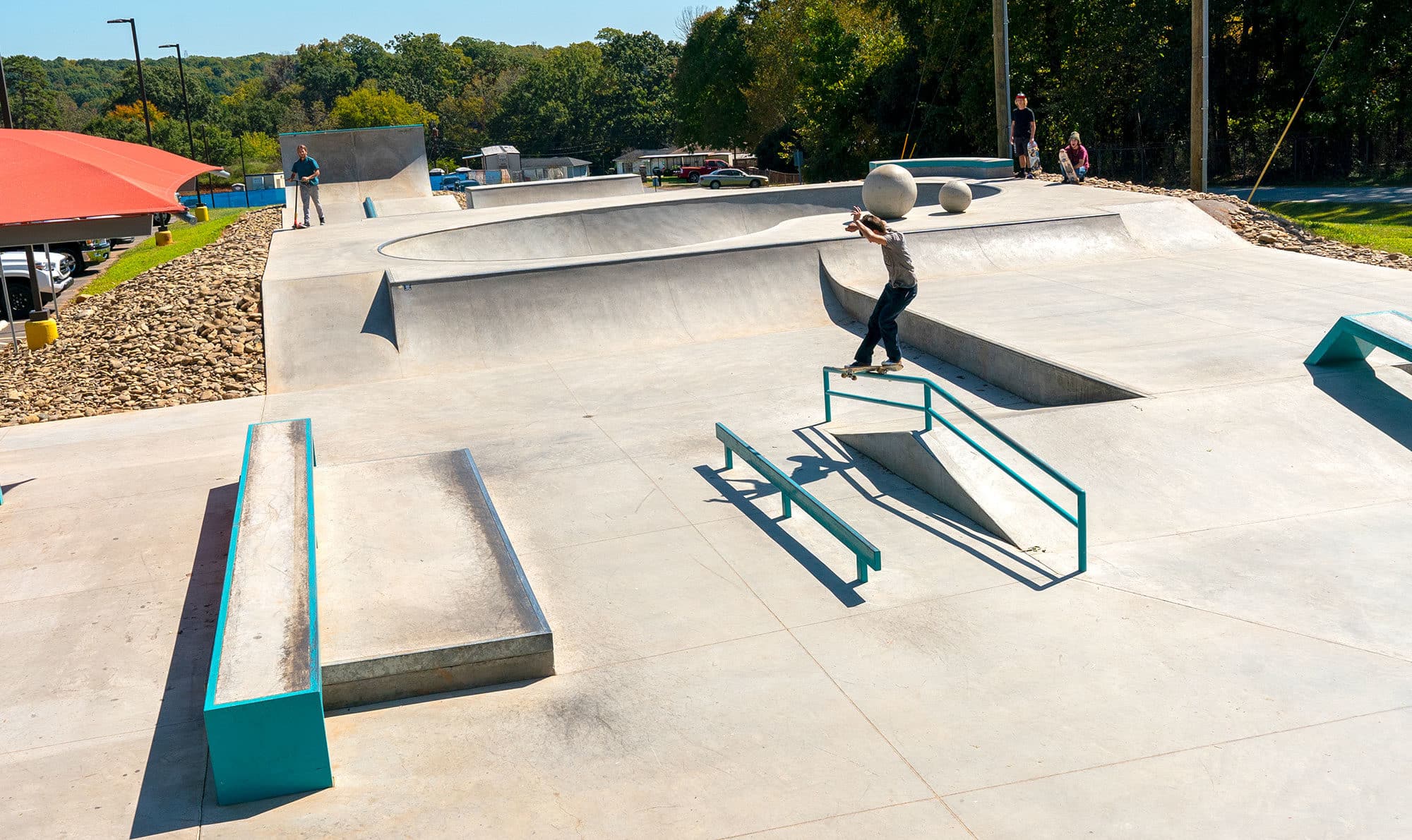 Frontside feeble on the A Frame rail at Belmont Skatepark